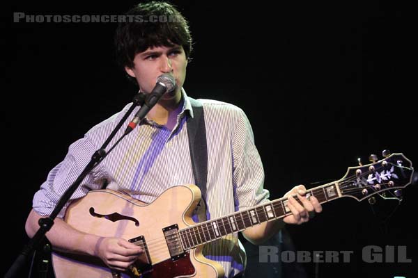 VAMPIRE WEEKEND - 2007-10-27 - PARIS - La Maroquinerie - 